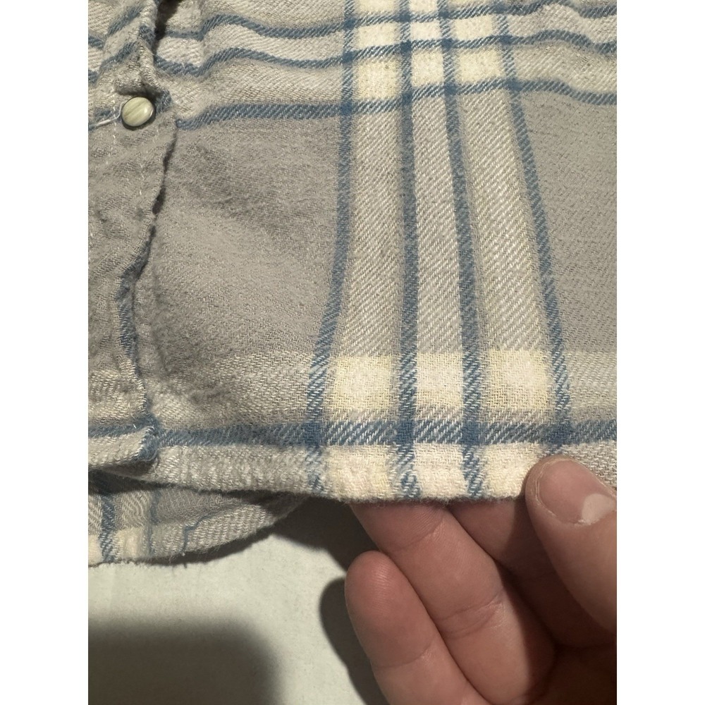 RSQ long sleeve button up Flannel Plaid Blue White Grey, women's Large - Picture 2 of 4